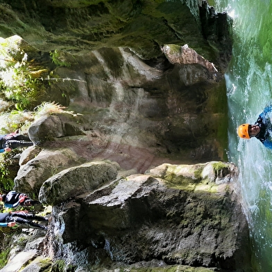NOA GUIDES : Canyoning et Spéléologie