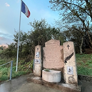 Combat de La Versanne - LARRIVOIRE