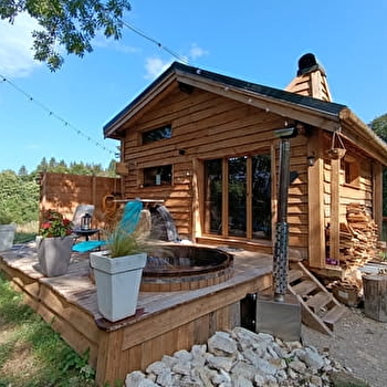 Les Étoiles de Bevy - Chalet mobile Licorne - SEPTMONCEL LES MOLUNES