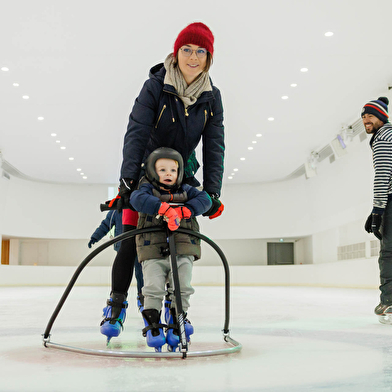 Patinoire/piste de roller de l'Espace des Mondes Polaires Paul-Émile Victor