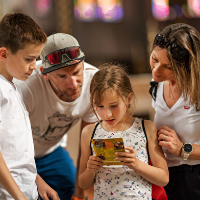 Aventure Jeux® – Les Mystérieux Carrés Rouges