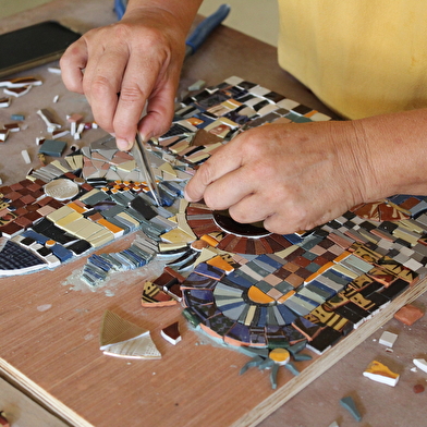 Atelier des savoir-faire - Stages créatifs terre, pierres & métal